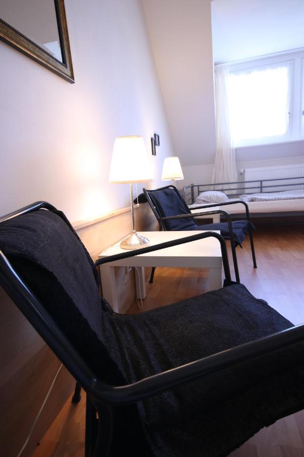 Moderne Studio Apartments Und 4 Zimmer Wohnungen In Oberhausen, Ideal Fuer Geschaeftsreisende Und Monteure Bagian luar foto